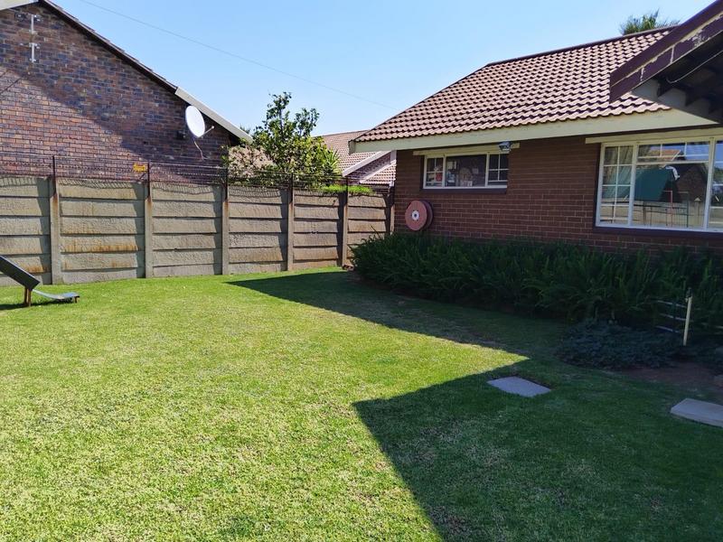 To Let 3 Bedroom Property for Rent in Vaalpark Free State